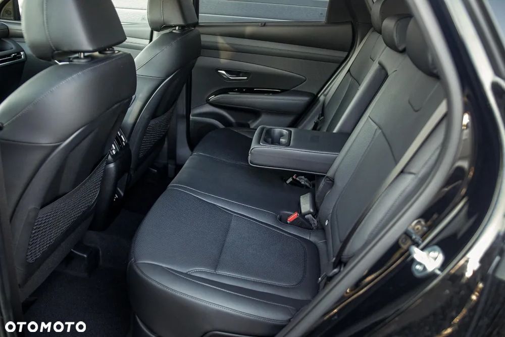 Hyundai Tucson 1.6 T-GDi HEV Platinum 2WD - 16