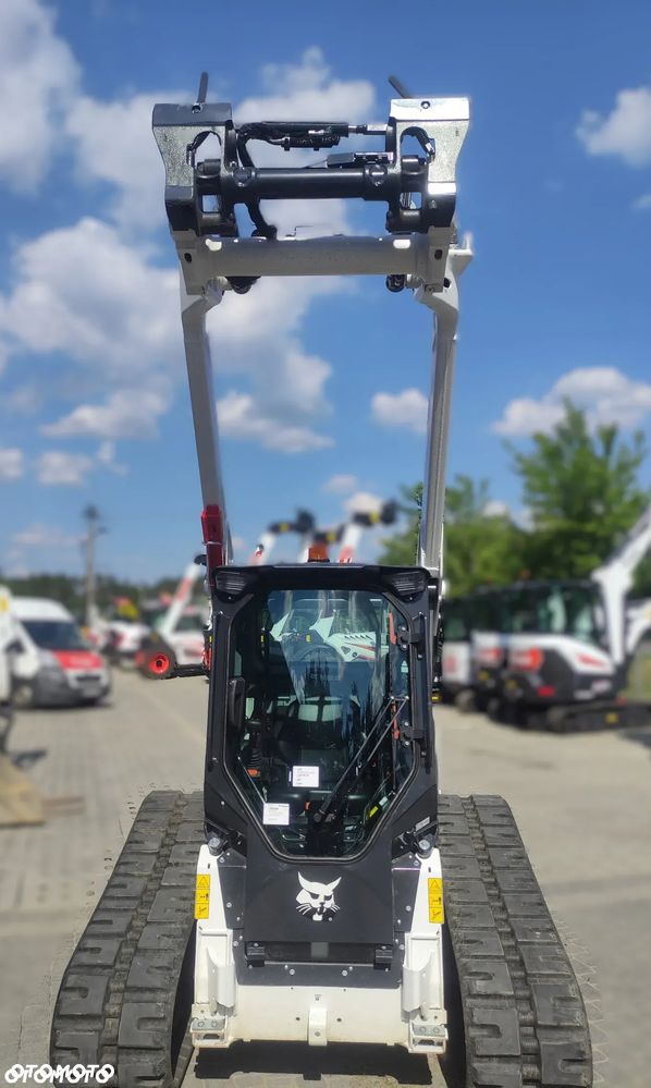 Bobcat T76 - 2