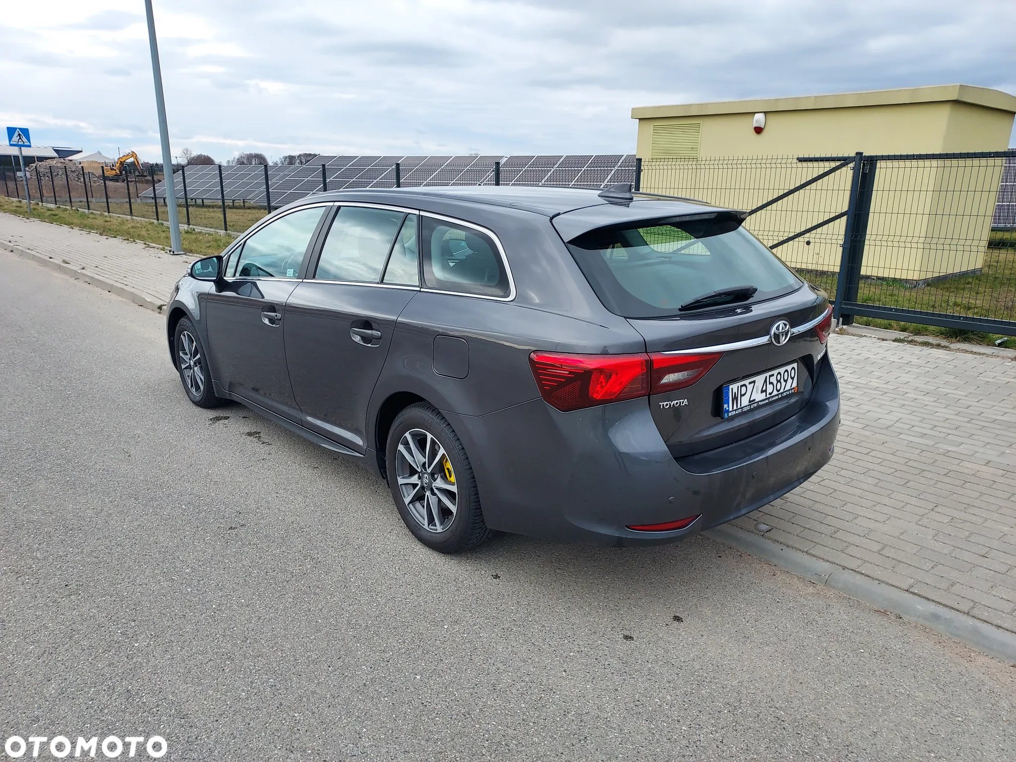 Toyota Avensis 2.0 Premium MS - 27