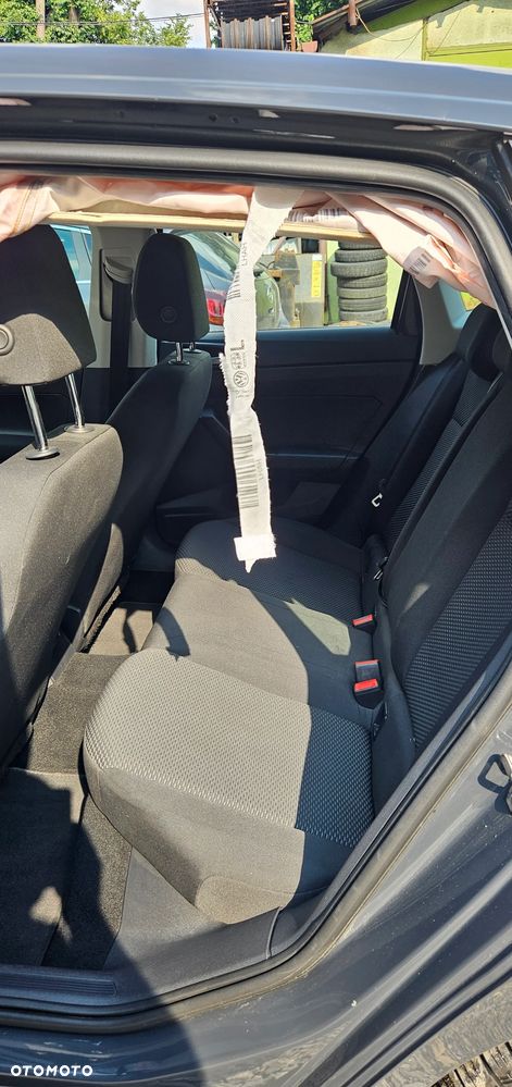 Volkswagen Polo 1.0 Comfortline - 10