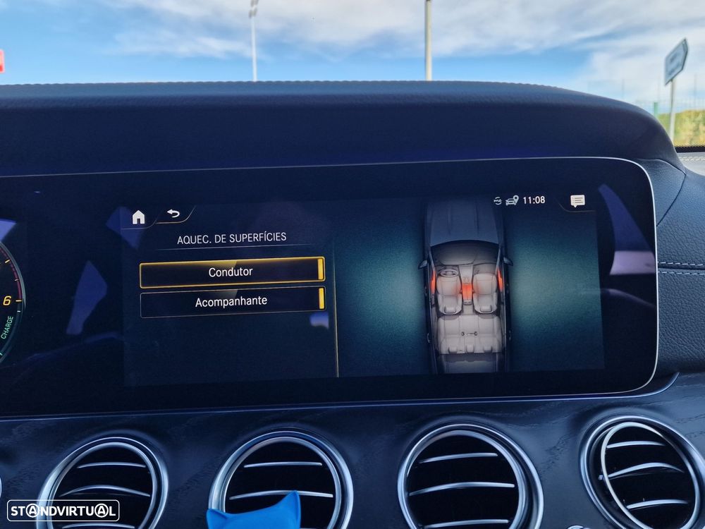 Mercedes-Benz E 300 de AMG Line - 53