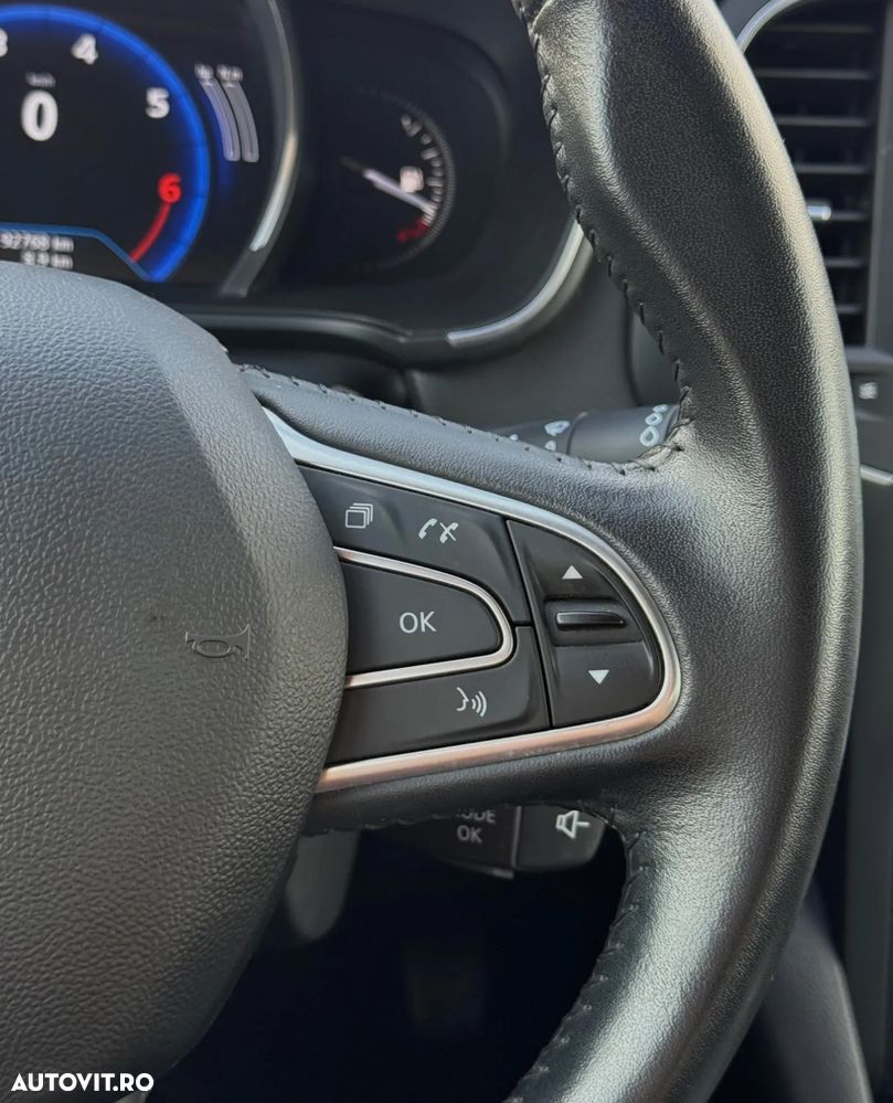 Renault Megane Grandtour ENERGY TCe 130 EDC BUSINESS - 27