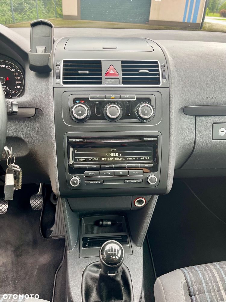Volkswagen Touran 2.0 TDI DPF Cross - 18