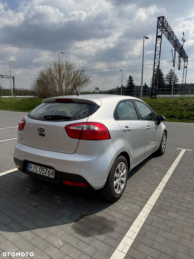 Kia Rio 1.2 M - 4