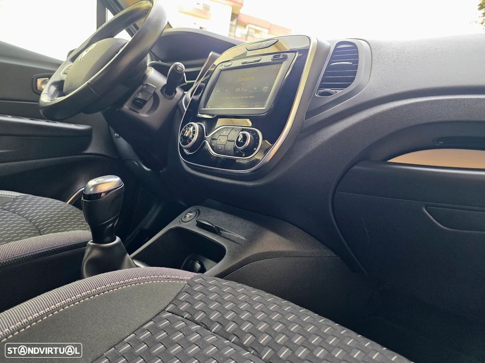 Renault Captur 0.9 TCE Exclusive - 40