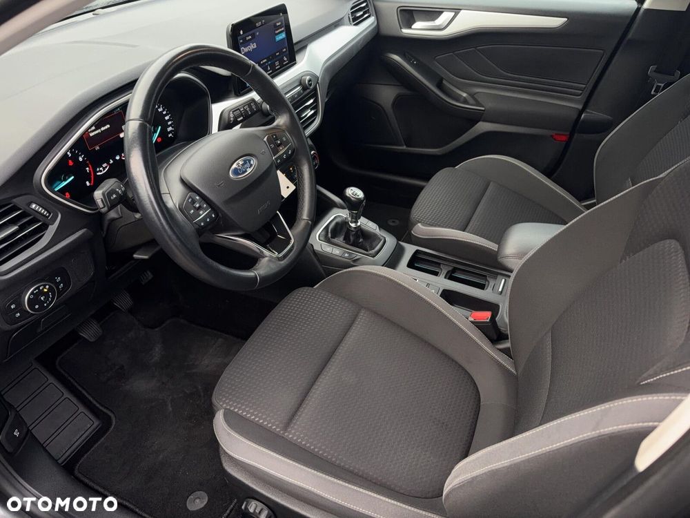 Ford Focus 1.0 EcoBoost Trend Edition Business - 10