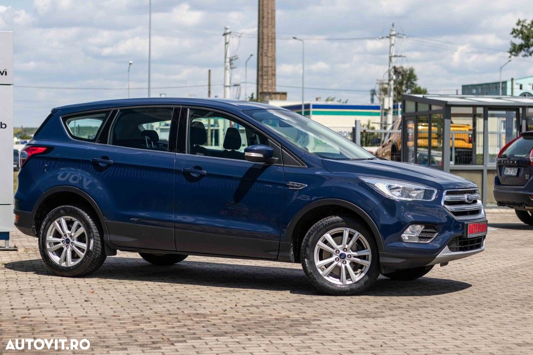 Ford Kuga 1.5 TDCi 2WD Trend - 10