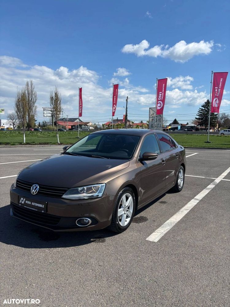 Volkswagen Jetta - 16