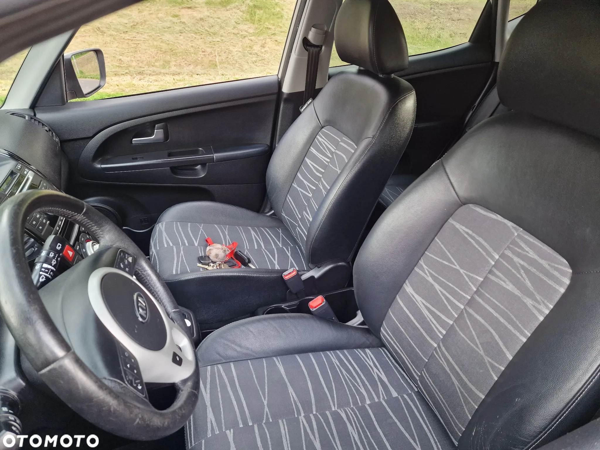 Kia Venga 1.6 CVVT Automatik Edition 7 - 12