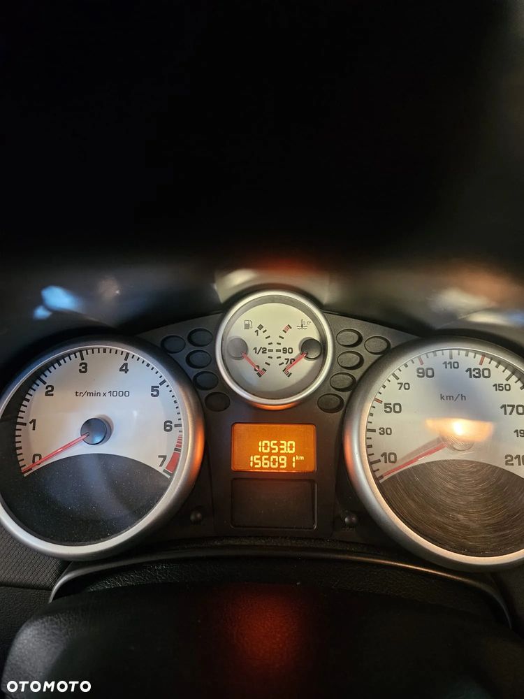 Peugeot 207 1.4 16V Trendy - 19