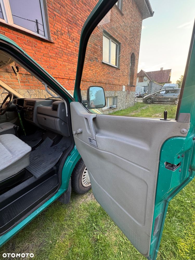 Volkswagen Transporter - 14