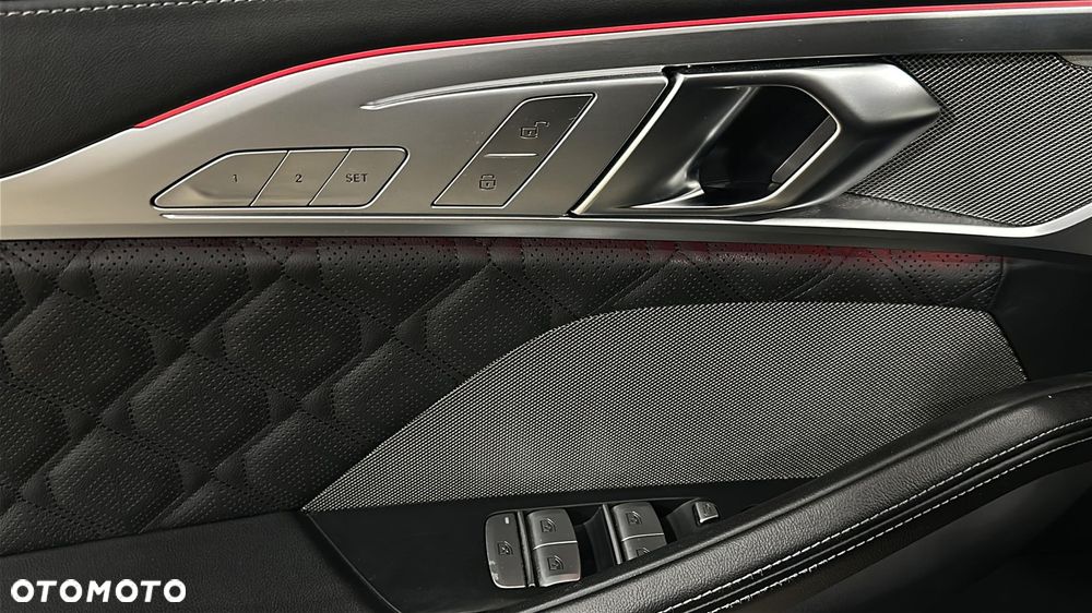 BMW M8 Competition - 14