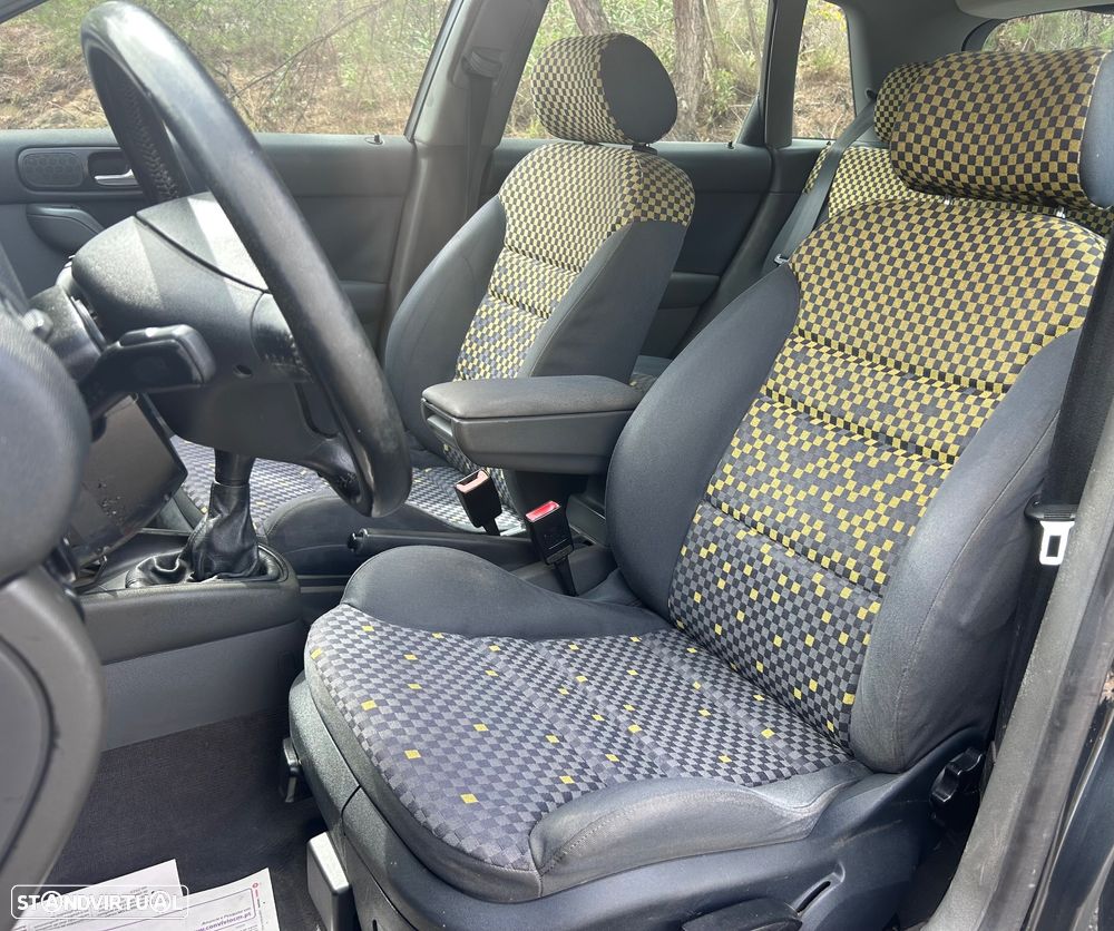 Audi A3 1.8 Sport Turbo - 5