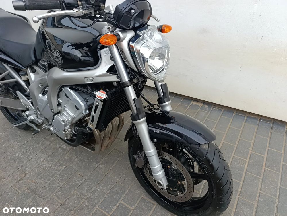 Yamaha FZ6 - 32