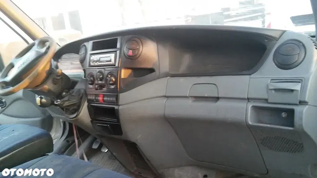 Konsola Iveco Daily IV 06-10 Kompletna Deska rozdzielcza Przekładka Półka Schowek Nagrzewnica Panel nawiewu - 1