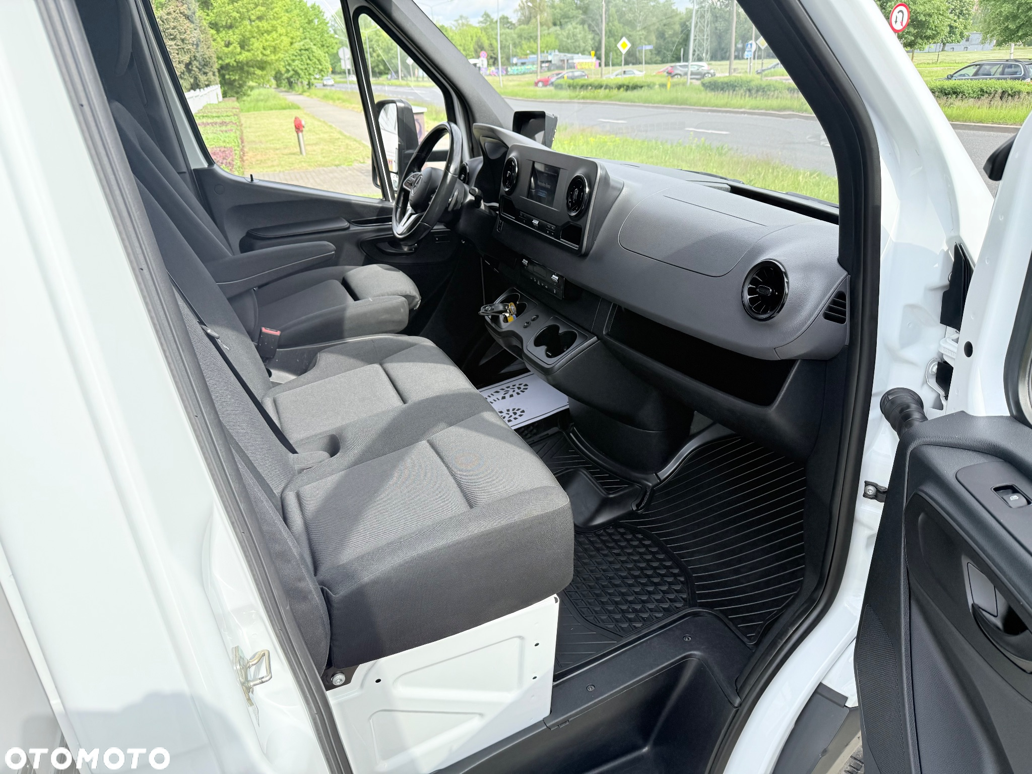 Mercedes-Benz SPRINTER 316 CDI AUTOMAT KONTENER 8ep CHŁODNIA / MROŹNIA WINDA - 39
