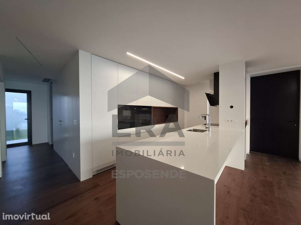 Moradia de  luxo 1ª linha da marginal - Grande imagem: 4/33