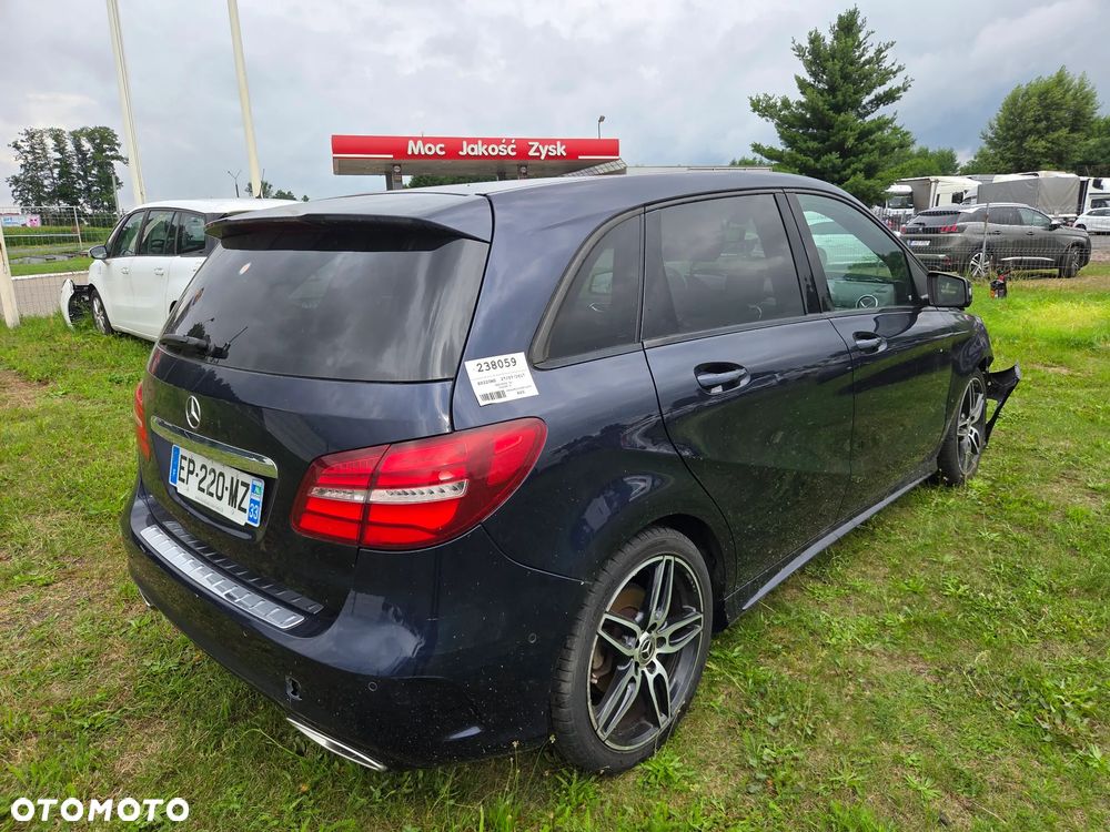 Mercedes-Benz Klasa B 180 d BlueEFFICIENCY Edition Style - 27