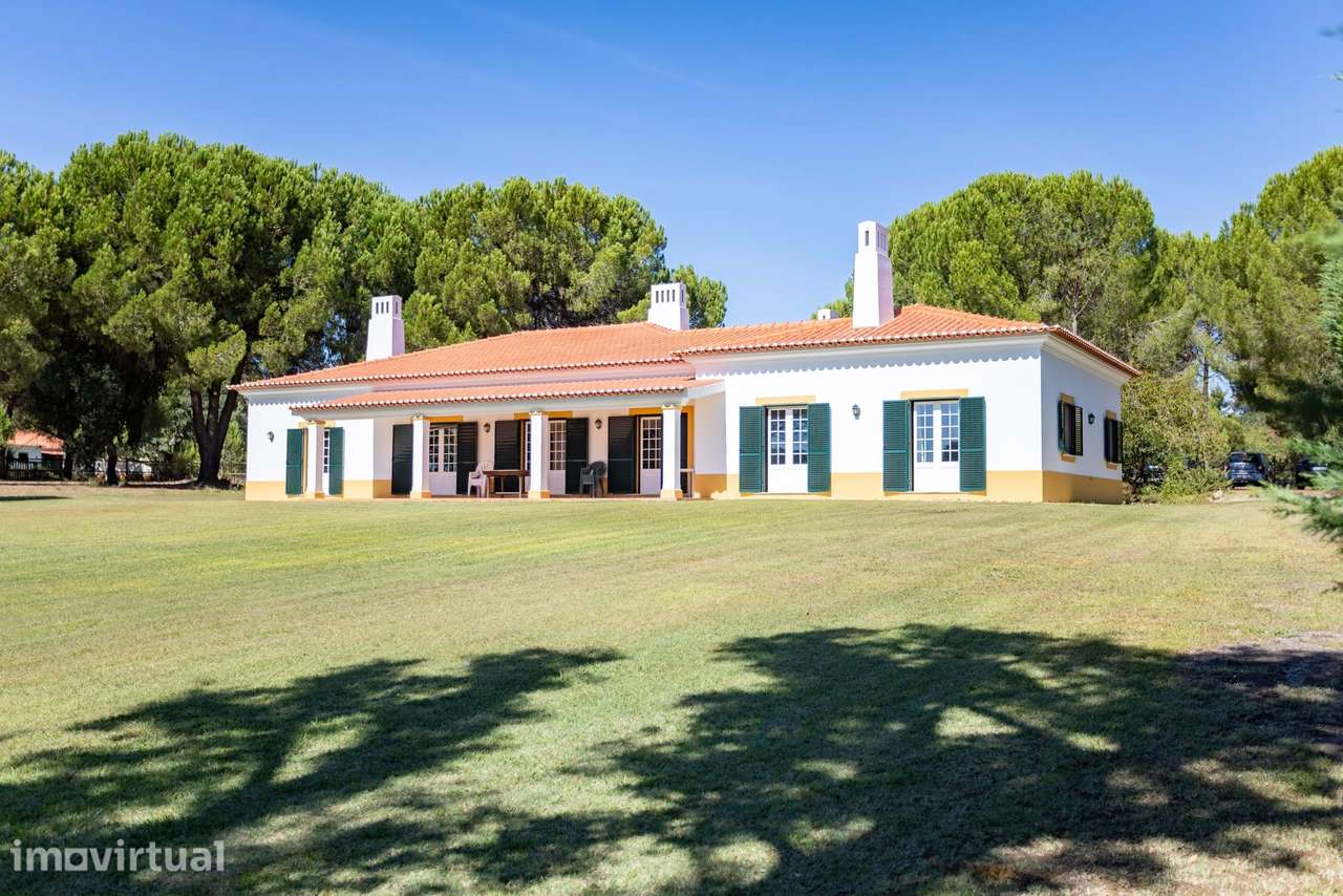 Moradia térrea T4+2 na Herdade do Zambujeiro, Benavente - Grande imagem: 4/38
