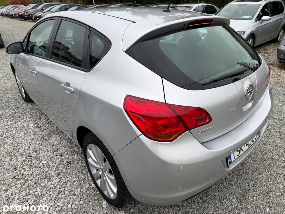 Opel Astra - 13