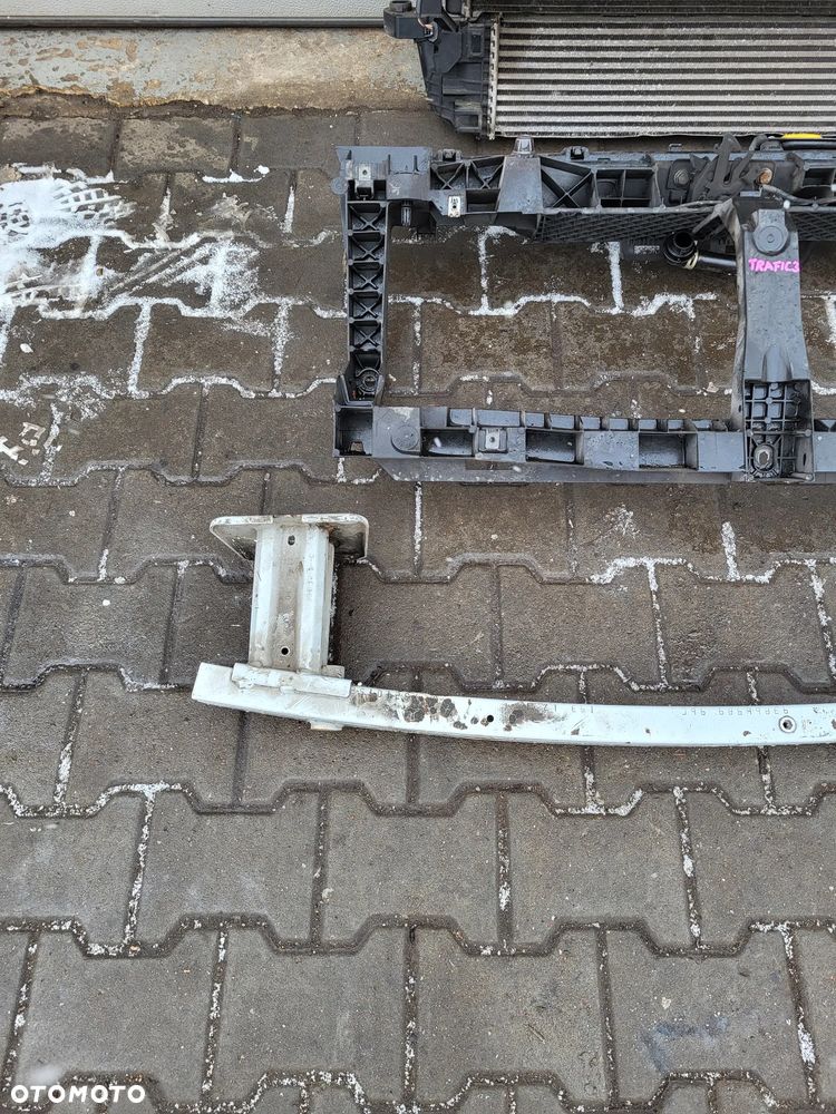 RENAULT TRAFIC 3 PAS PRZEDNI WZMOCNIENIE CHŁODNICE WENTYLATORY KOMPLET 752101525R 625001299R 921008178R - 2