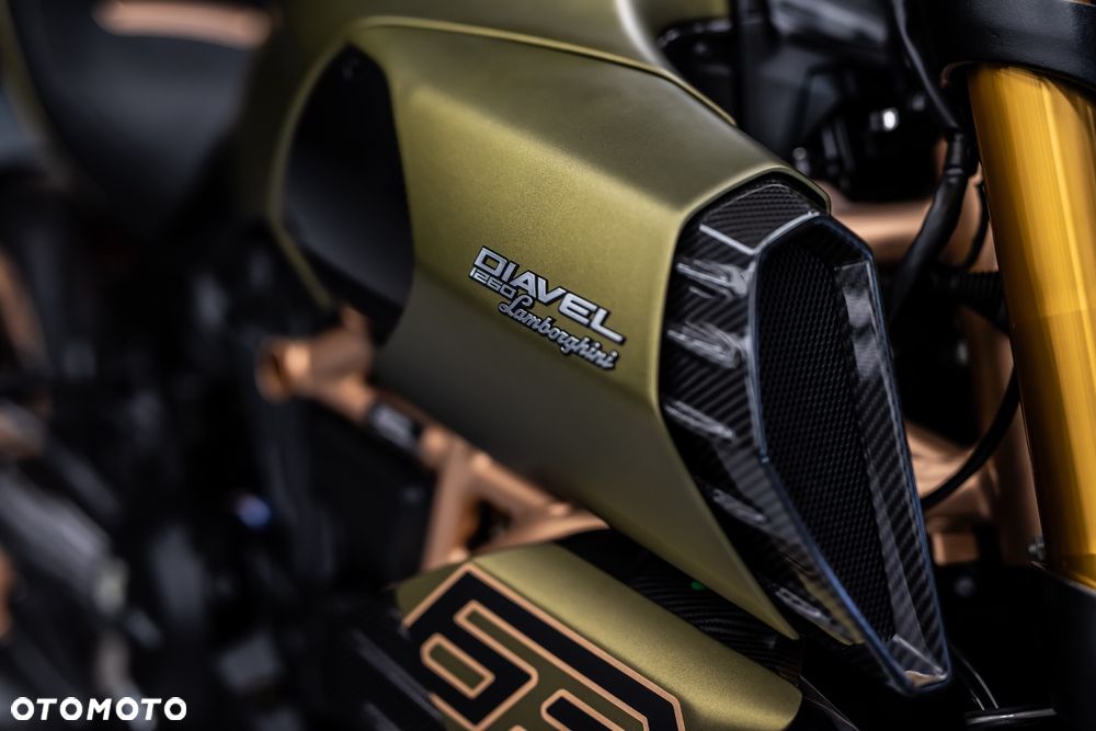 Ducati Diavel - 15
