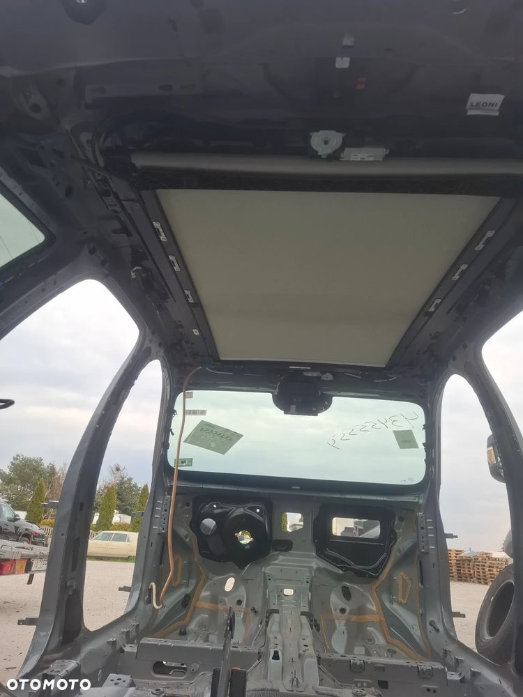 Volvo XC60 II Cała karoseria ćwiartka przod tył szyby komplet kod lakieru 714 - 13