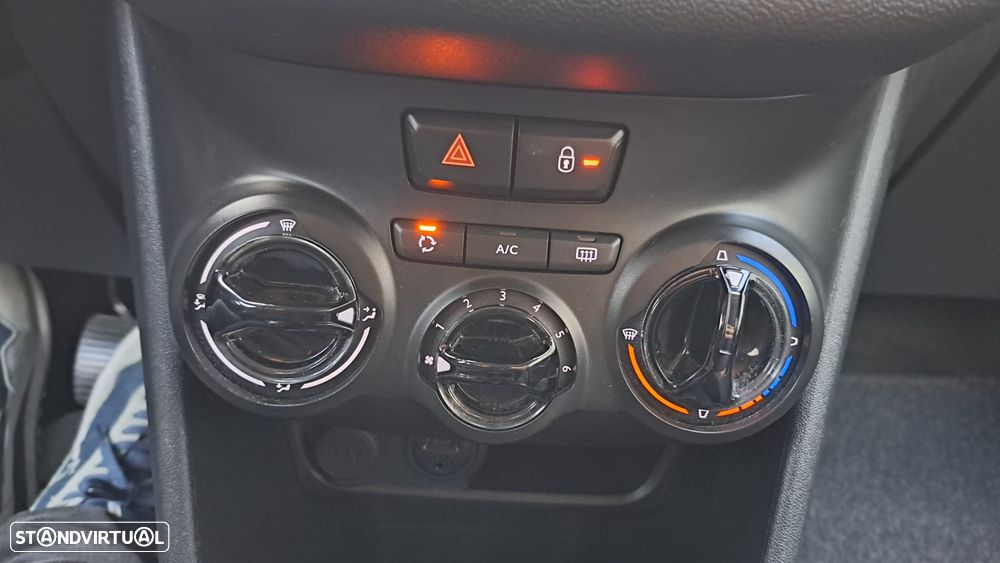 Peugeot 208 1.4 HDi Active - 44