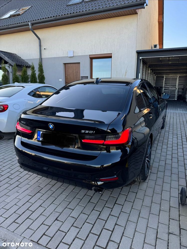 BMW Seria 3 2019 photo 4