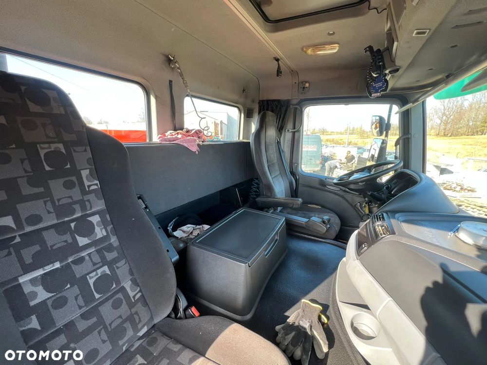 Mercedes-Benz ACTROS - 13