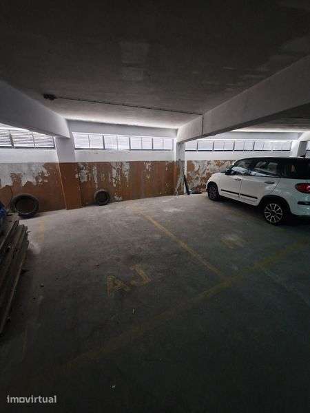 Aluga-se lugar  garagem - Mafamude - Av da república - Grande imagem: 3/3