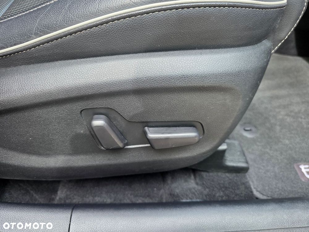 Kia Sportage - 14