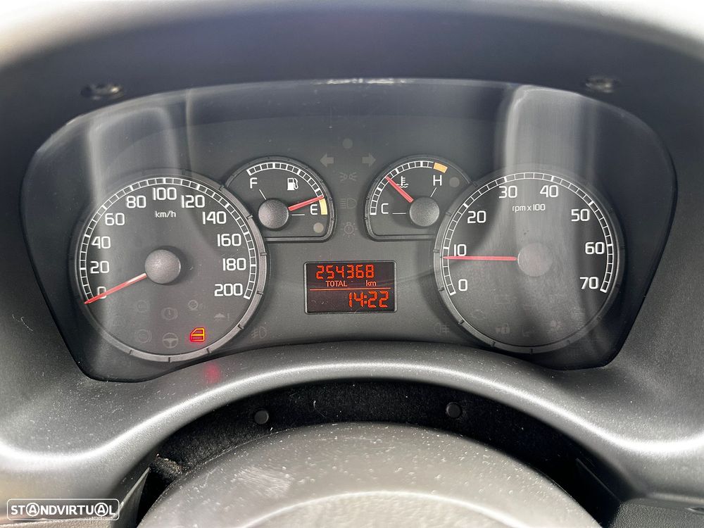 Fiat Punto 1.2 60 Sound - 17