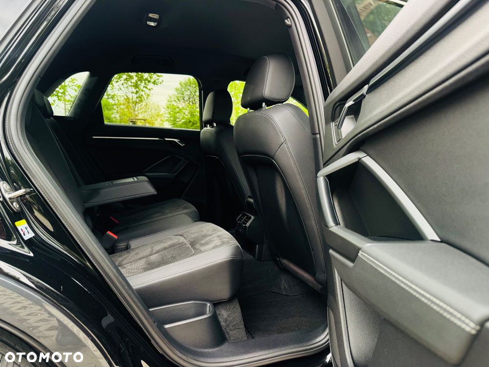 Audi Q3 35 TDI S tronic S line - 32