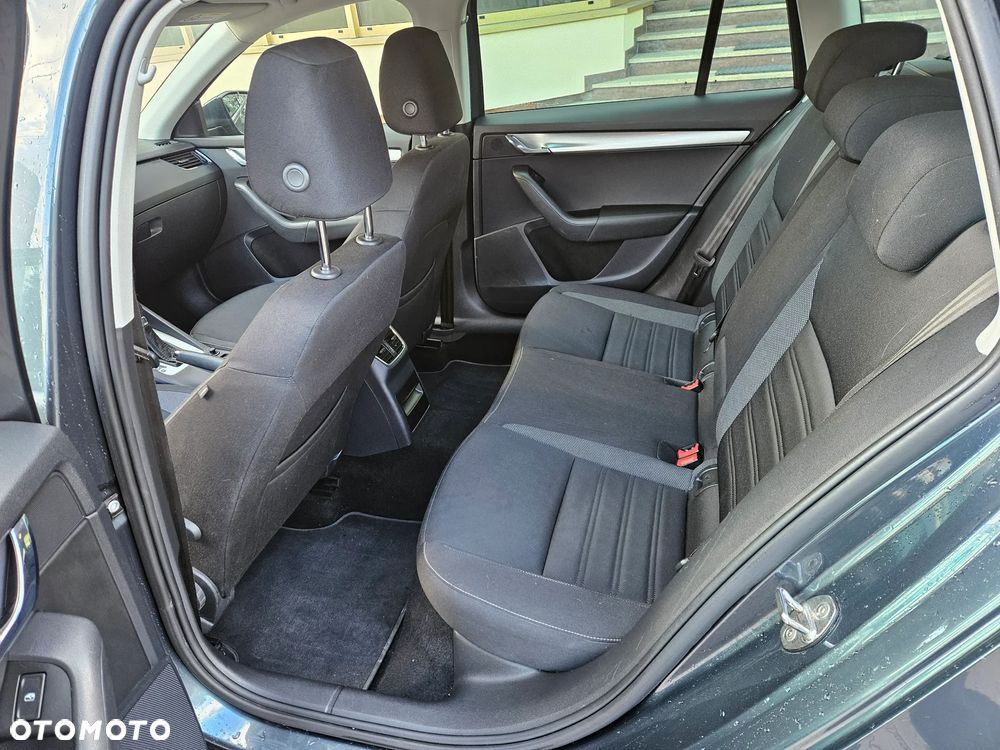Skoda Octavia 1.6 TDI DSG Ambition - 21