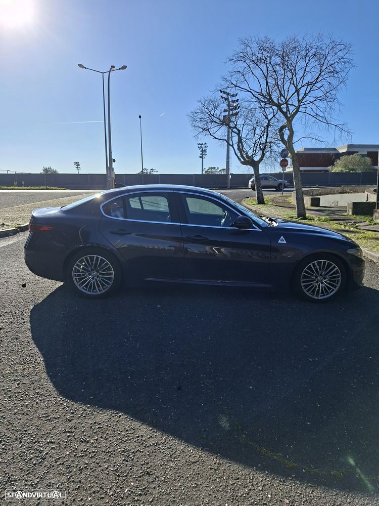 Alfa Romeo Giulia 2.2 D Super - 2