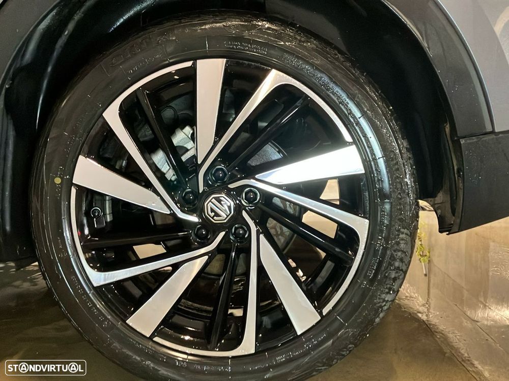 MG ZS 1.5 Hybrid+ Luxury - 23