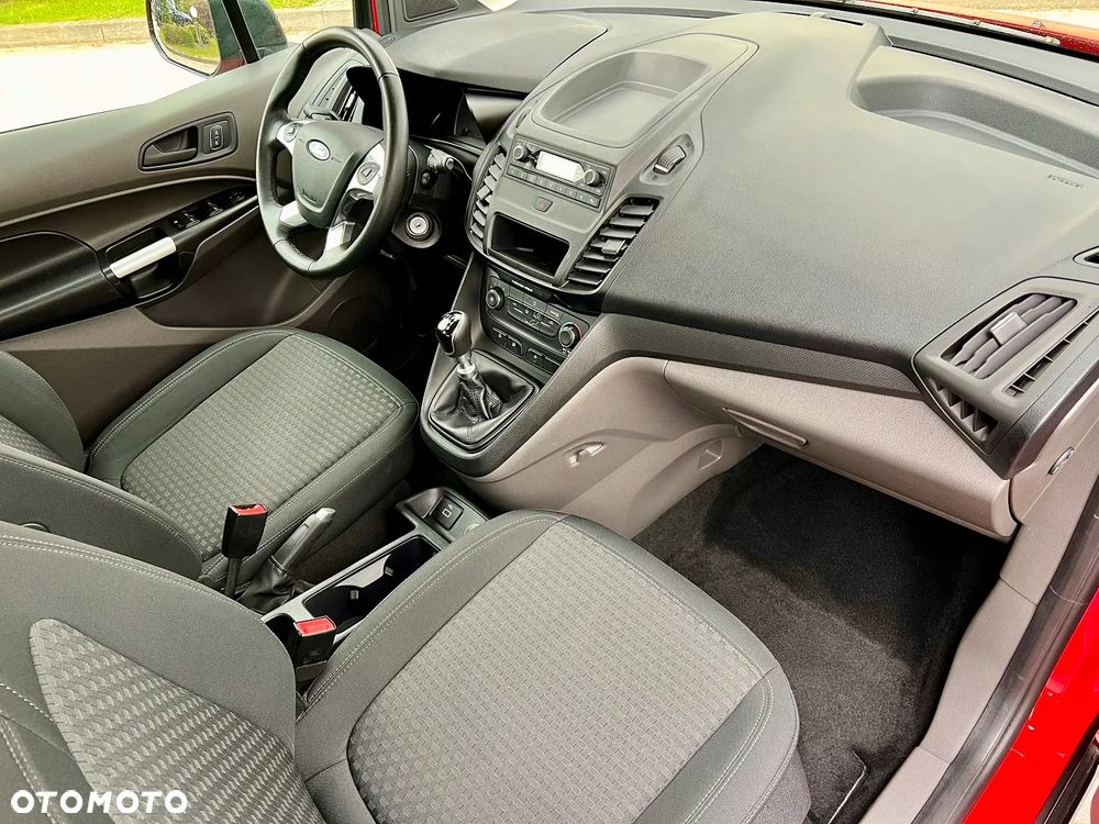 Ford Tourneo Connect 1.5 TDCi Start-Stop Titanium - 30