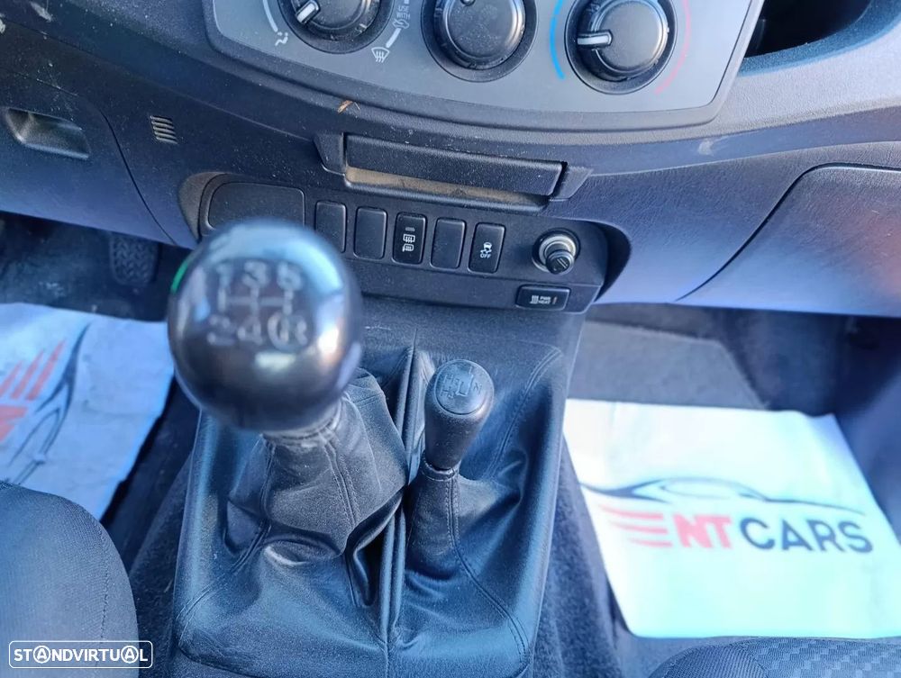 Toyota Hilux 2.5 D-4D 4WD CD CM AC+PM - 7