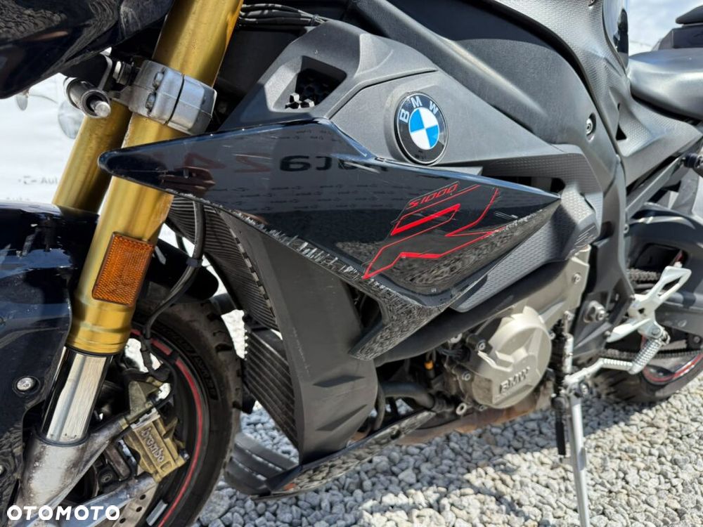 BMW S - 18
