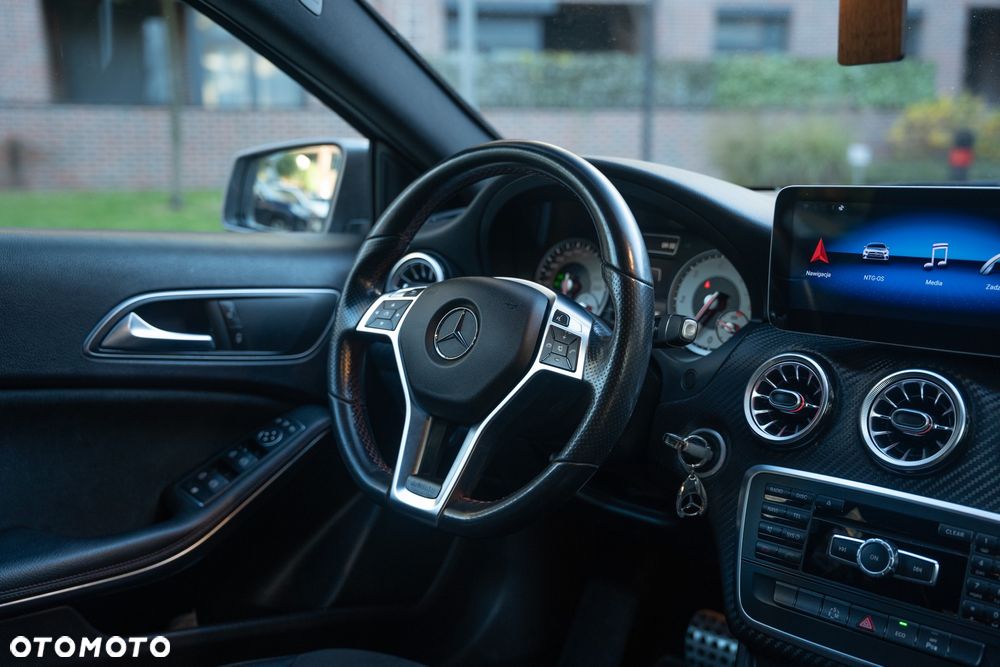 Mercedes-Benz Klasa A 180 CDI (BlueEFFICIENCY) 7G-DCT AMG Sport - 8