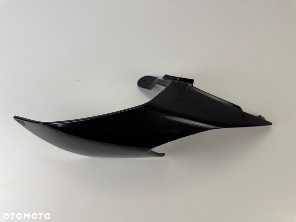 Lewy zadupek Triumph Street Triple 765 RS 2023+ - 1