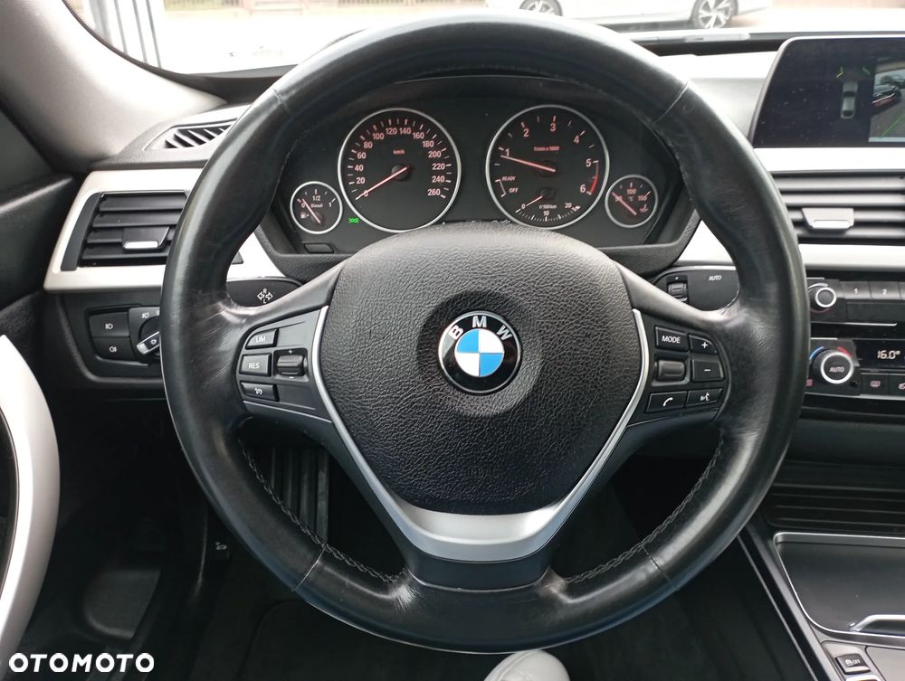 BMW Seria 3 318d Advantage - 12