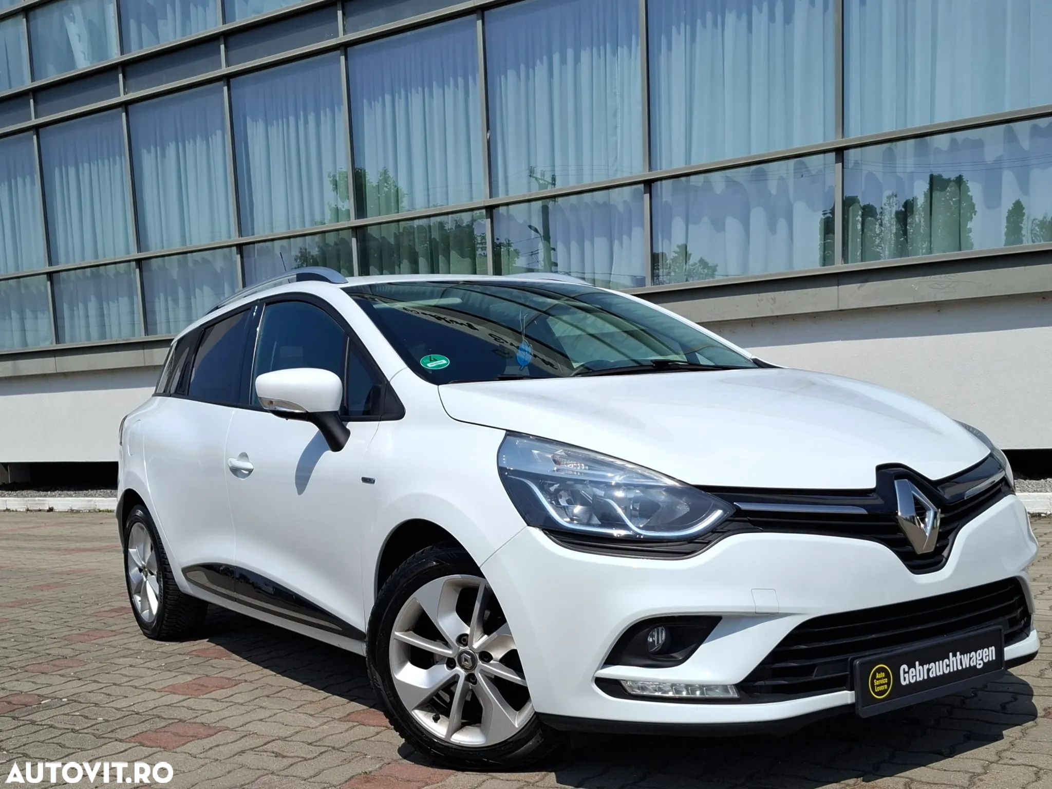 Renault Clio Estate 1.2 Life - 1