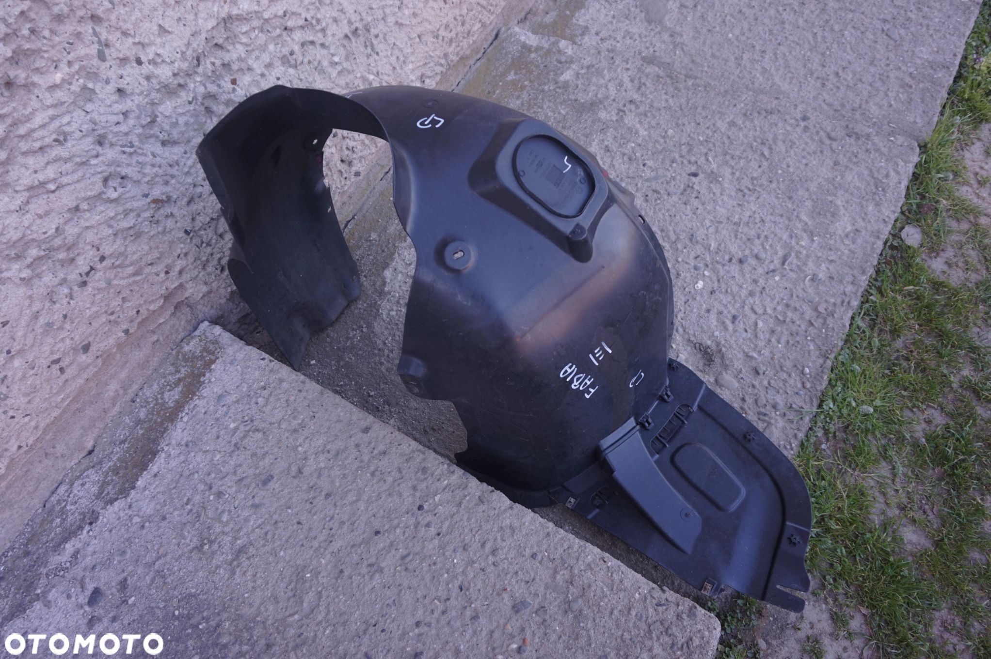 NADKOLE LEWE PRZEDNIE SKODA FABIA III 3 6V0809957 - 3