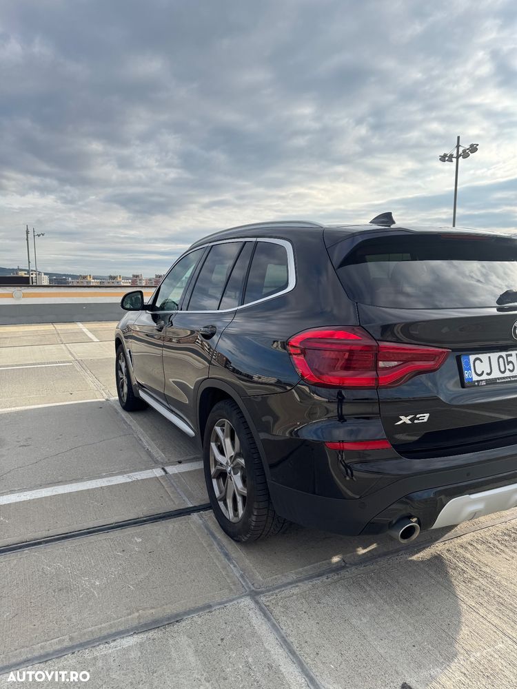 BMW X3 xDrive30i AT Luxury Line - 7