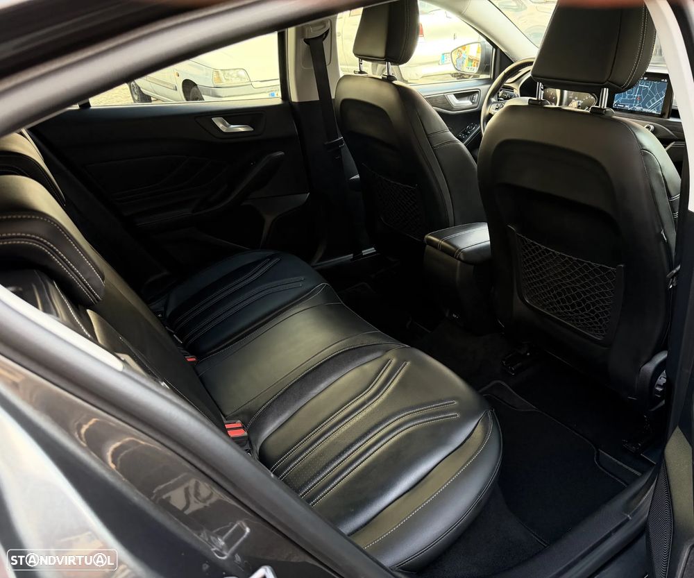 Ford Focus 1.0 EcoBoost Vignale Aut. - 23