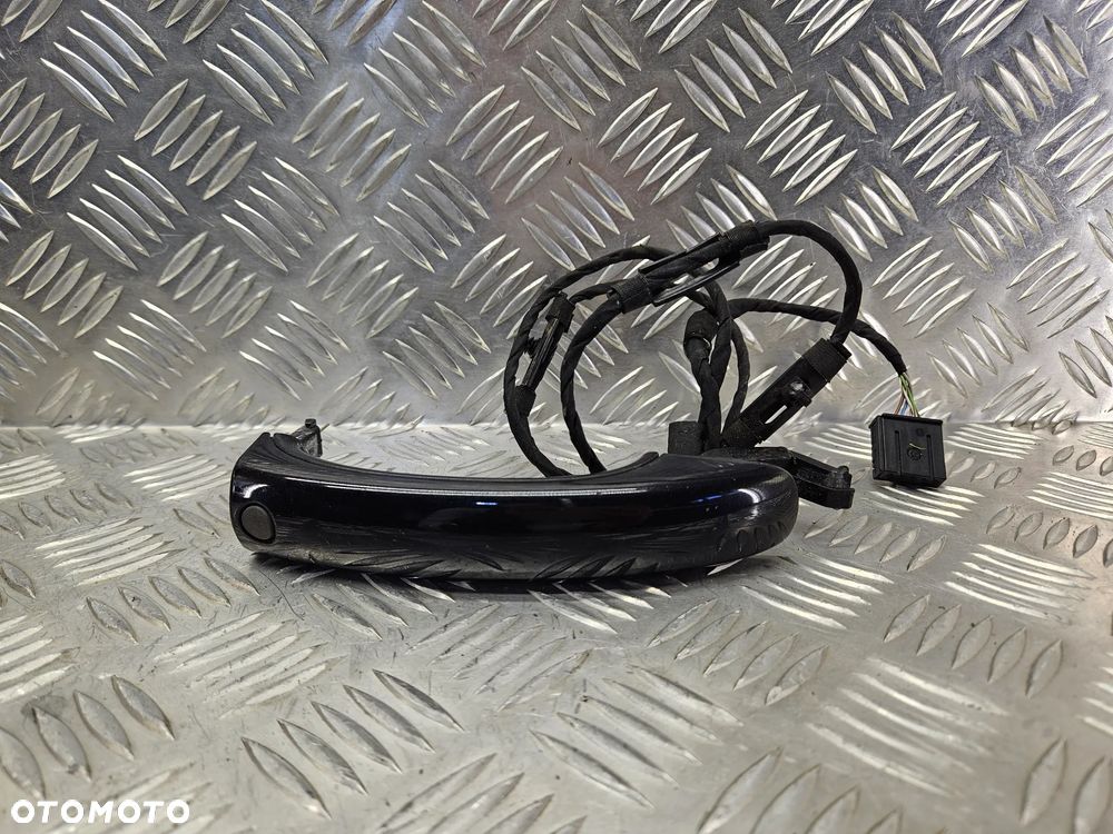 VW TOUAREG 7L 06-09R KLAMKA KESSY PRZOD TYL LC9Z LEWA 7L6837205 - 1