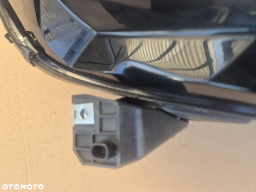 Alfa Romeo Stelvio lampa prawa.Biksenon skrętny.Kompletna. - 7