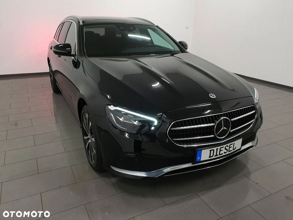 Mercedes-Benz Klasa E 300 de 4Matic 9G-TRONIC AMG Line - 38